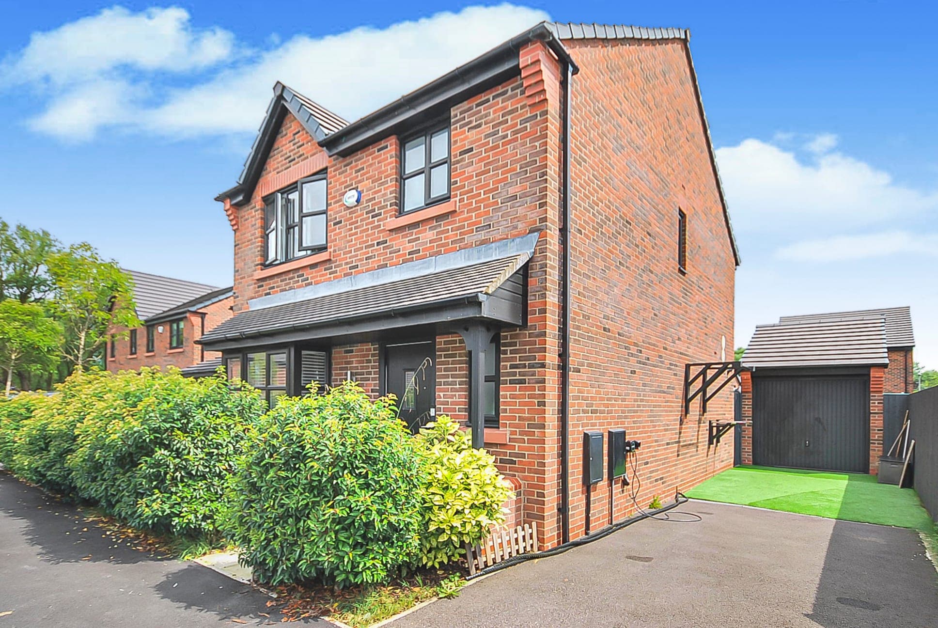 187 Crompton Way, Warrington WA3 1FW