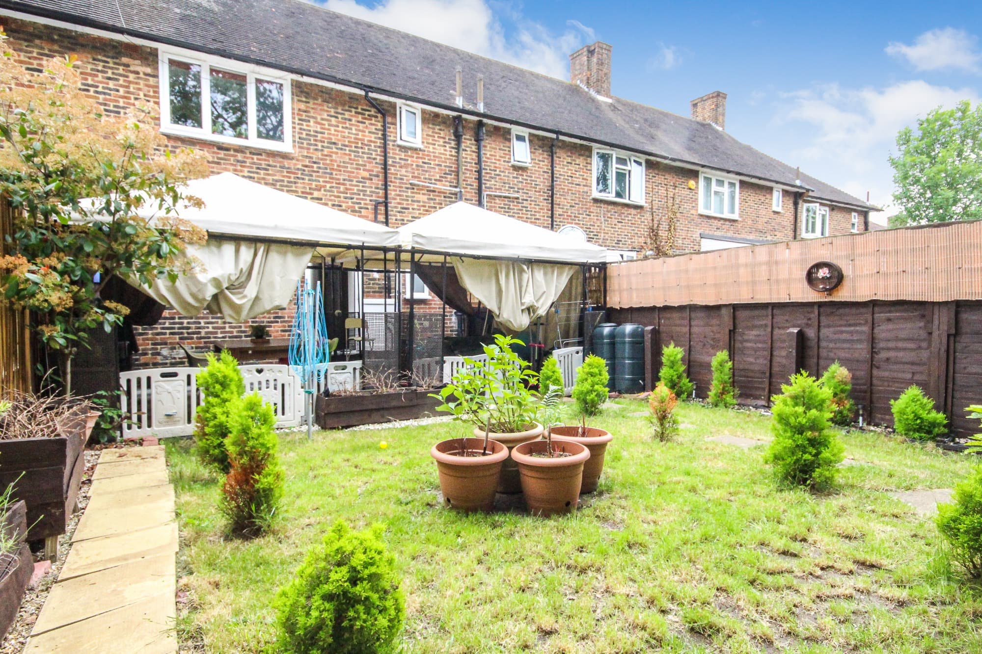 31 Withy Mead, London, Chingford, E4 6JY