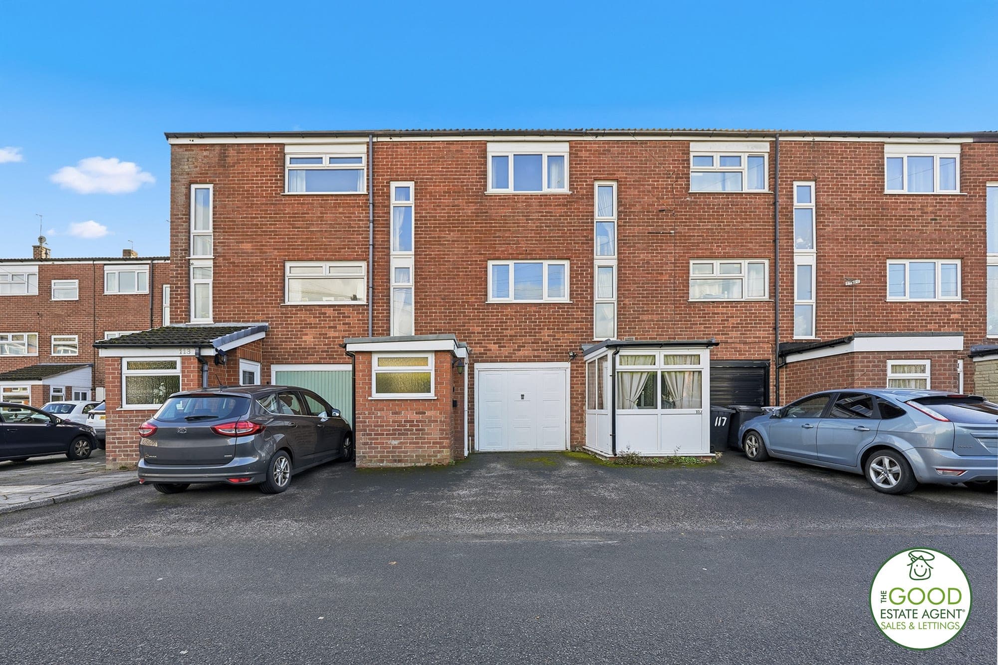 Clough Avenue Wilmslow, Wilmslow, Cheshire SK9 4BZ