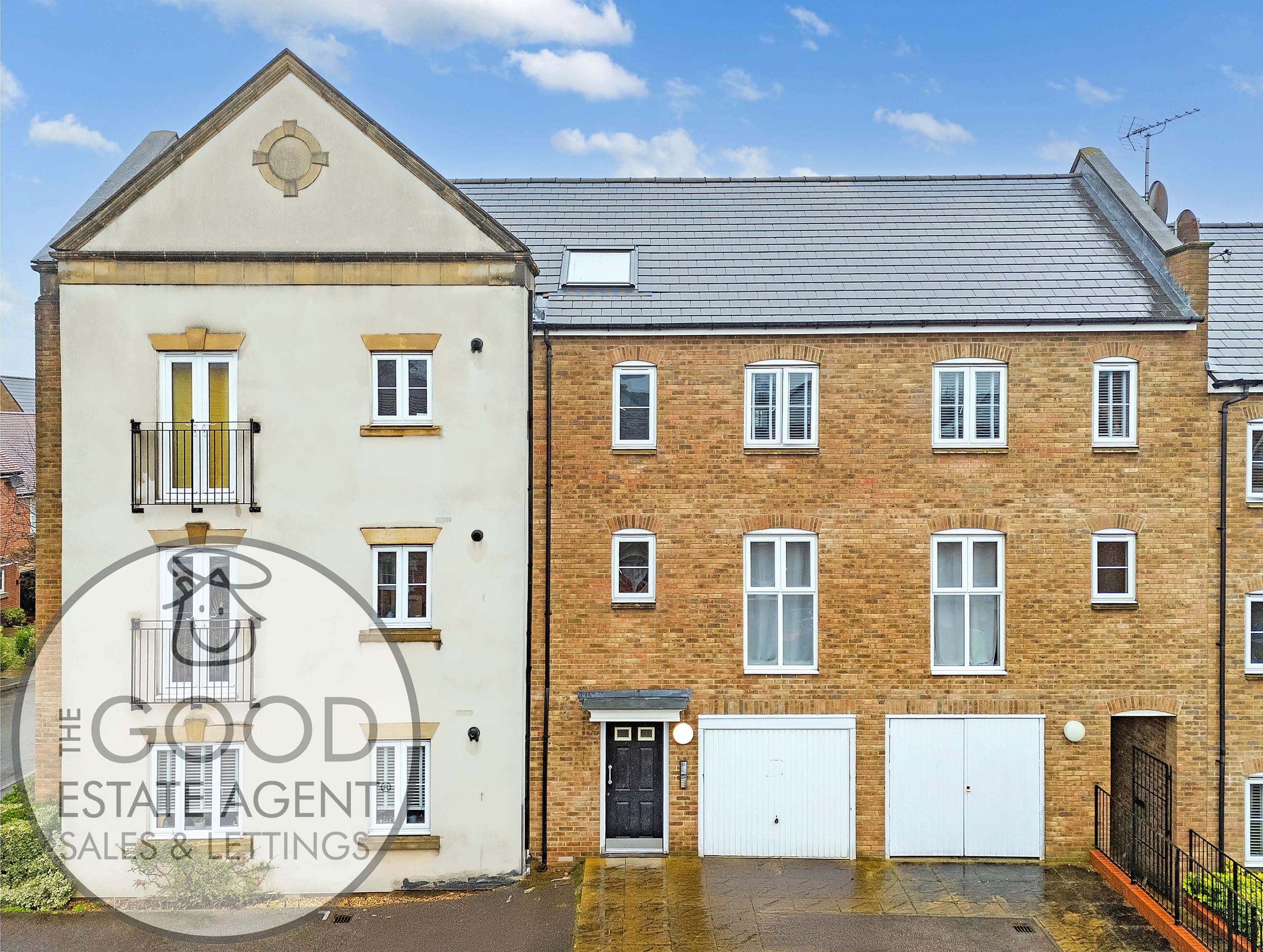 42 The Square, Loughton, IG10 3FE