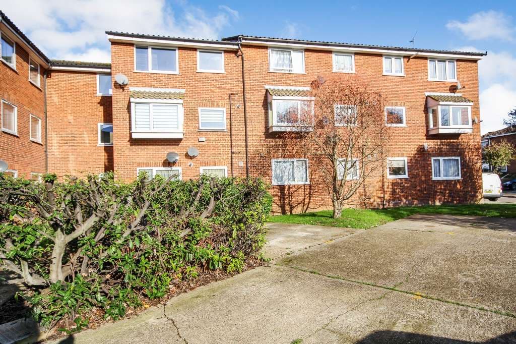 Swanshope, Loughton, IG10 2NB