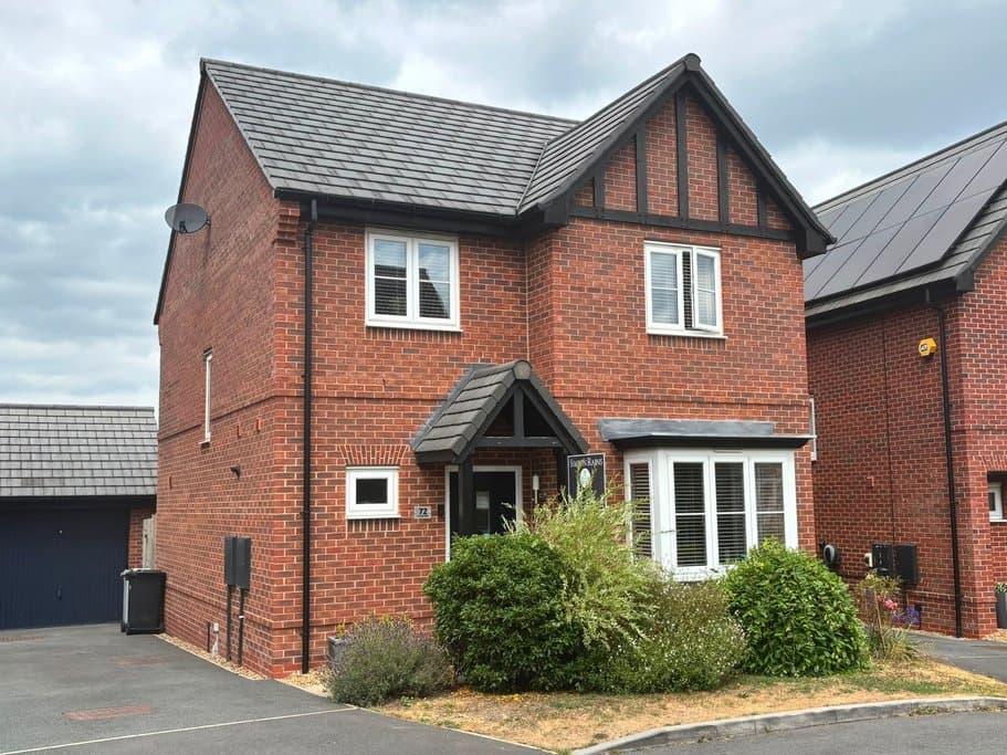 Lomas Way, Congleton, Cheshire CW12 2FZ