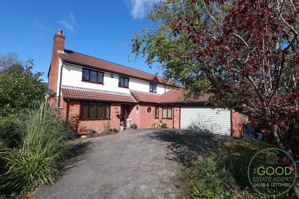 Gleneagles Drive, Preston, PR2 7ET