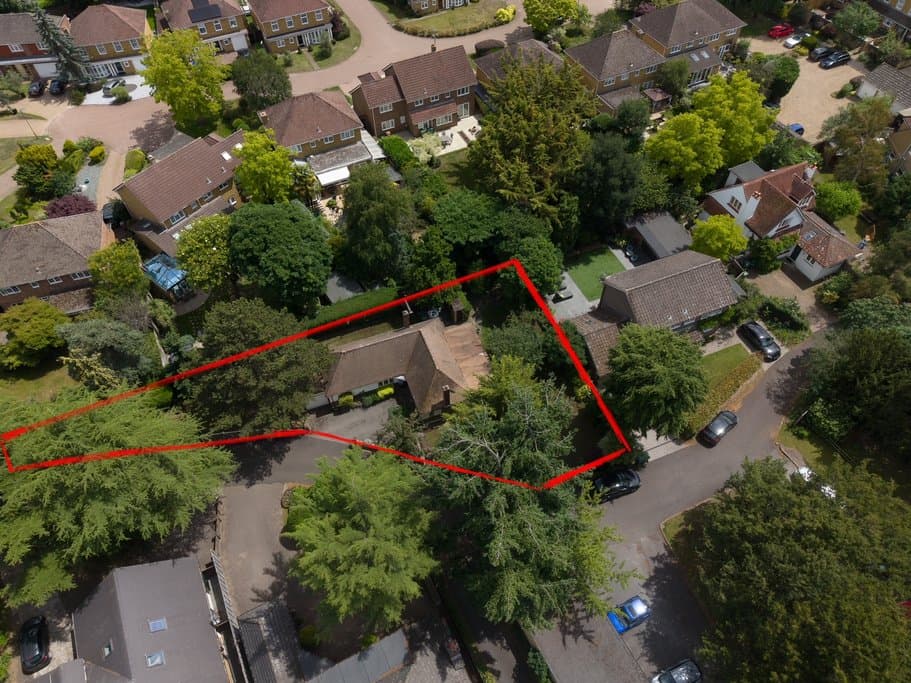 Penton Hall Drive, Staines-Upon-Thames, TW18 2HP