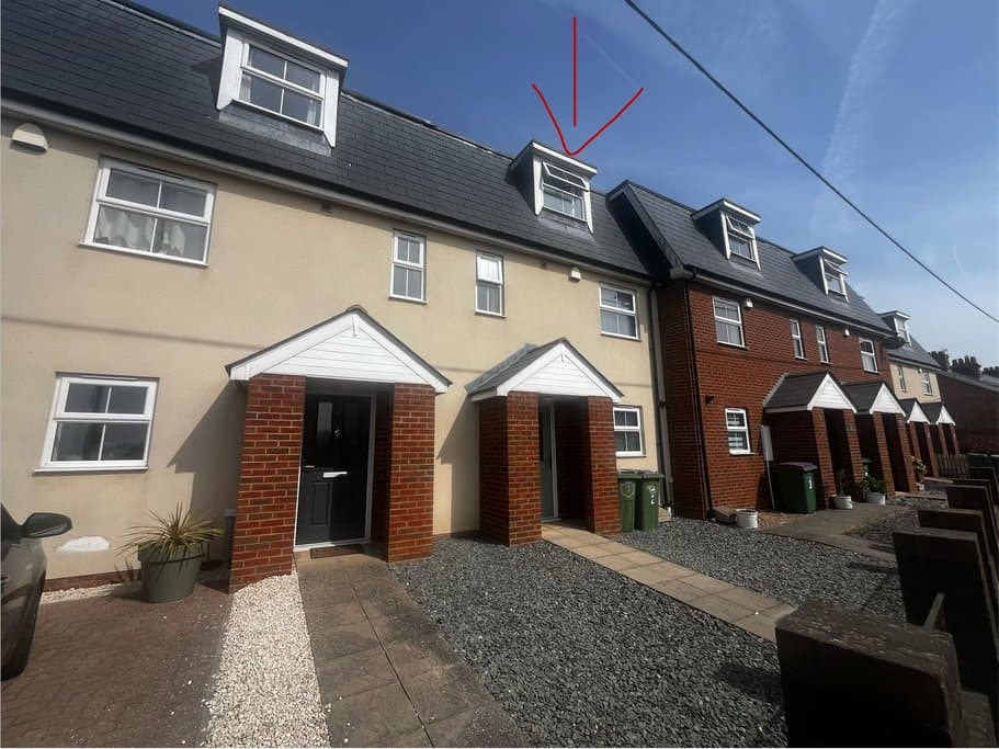 2, Longshore Cottages, Lydd Road, New Romney, TN28 8FN