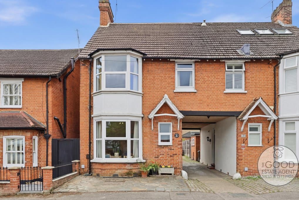Meadow Road, Loughton, IG10 4HY