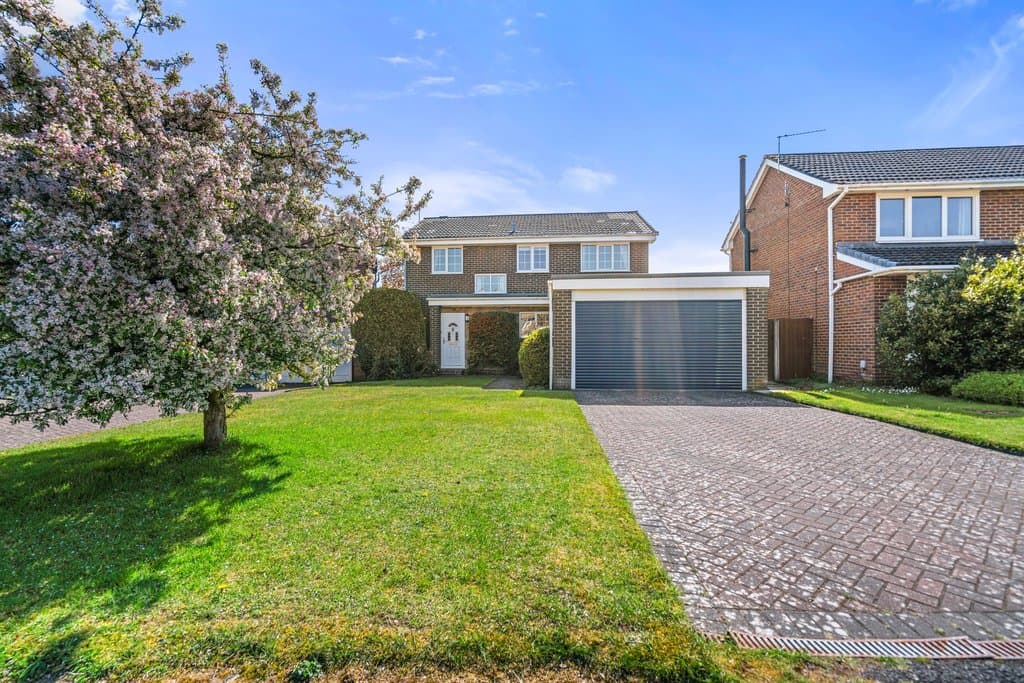 Priory Close, Mossley, Congleton, CW12 3JL