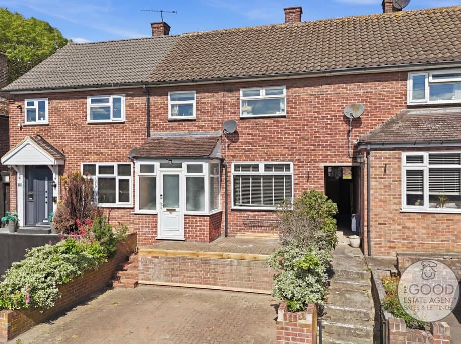 Hanson Drive, Loughton, IG10 2EF