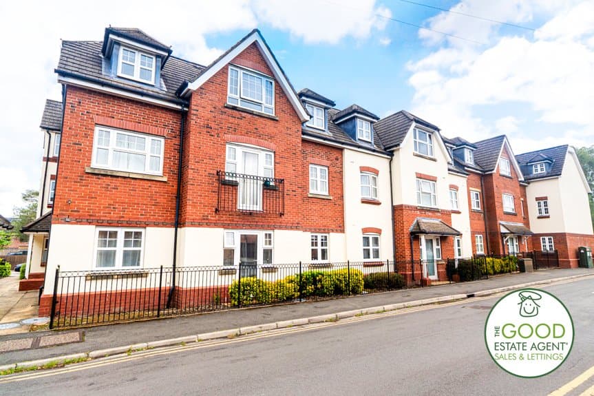 2, Wilmslow Court, Handforth, Wilmslow, SK9 3TW