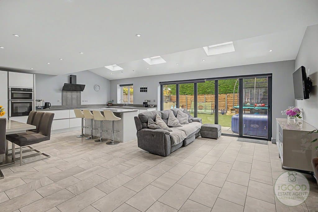 Windermere Road, Handforth Wilmslow, SK9 3NH
