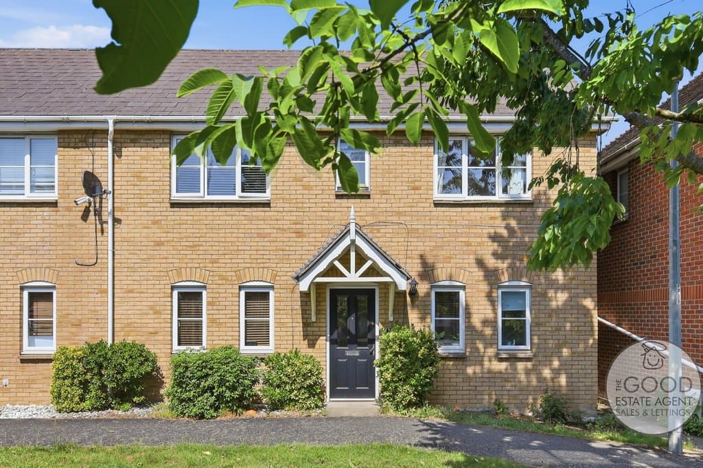 St. Nicholas Place, Loughton, IG10 1BF