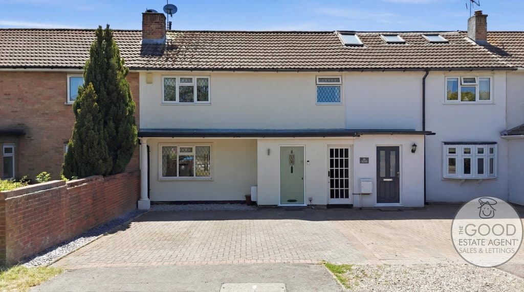 Lambourne Road, Chigwell, IG7 6ET