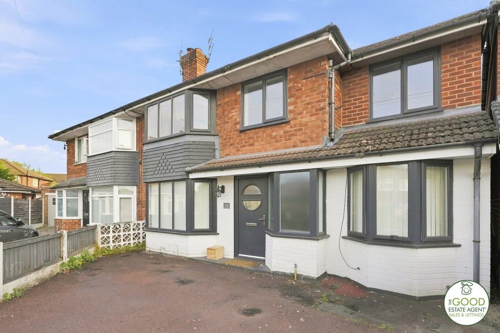 St. Austell Drive, Cheadle, SK8 3EG