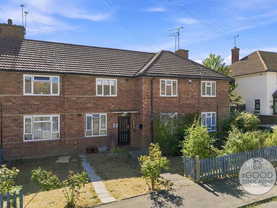 Rochford Avenue, Loughton, IG10