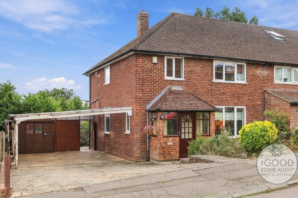Hanson Drive, Loughton, IG10