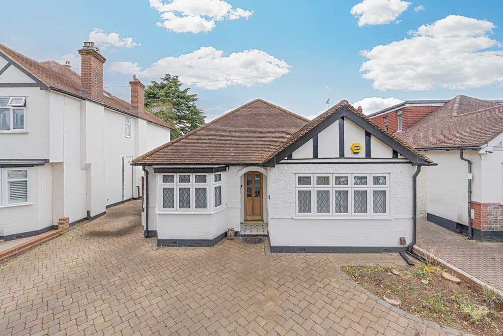Darby Crescent, Sunbury-On-Thames, TW16 5LB