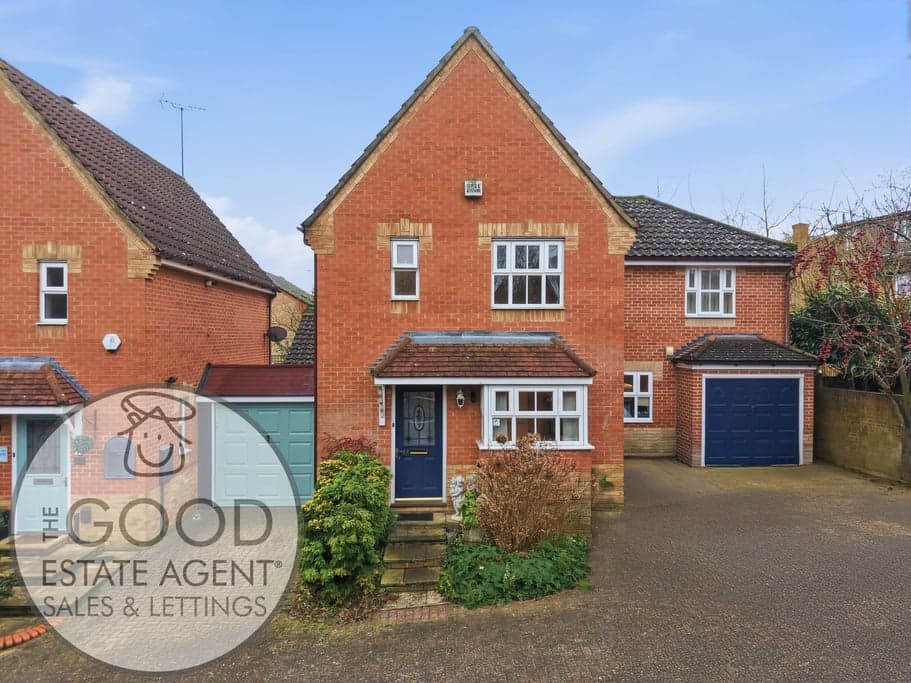 Fairmeads, Loughton IG10 2NE United Kingdom