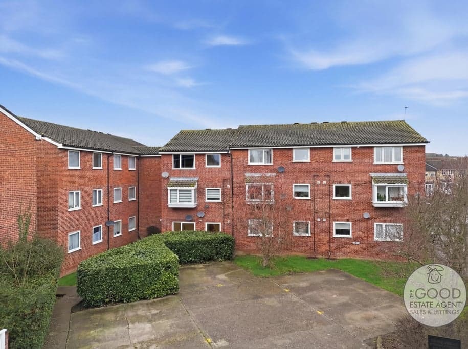 Swanshope, Loughton IG10 2NB