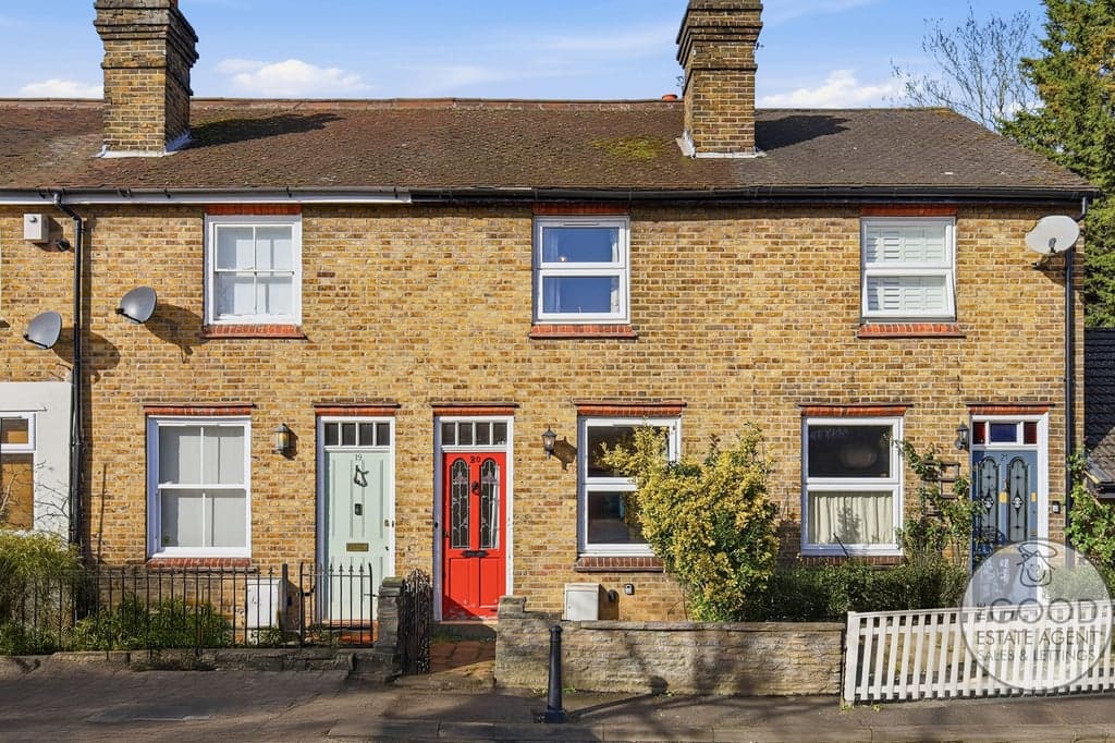 Clifton Road, Loughton, IG10 1EA